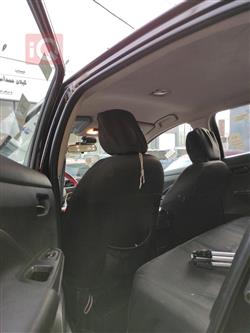 نيسان فيرسا